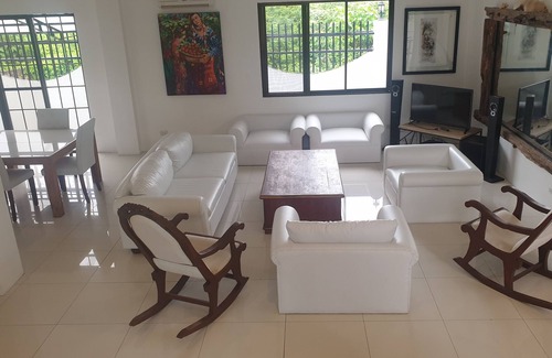 Maribago Villa | Mactan Pool Villa