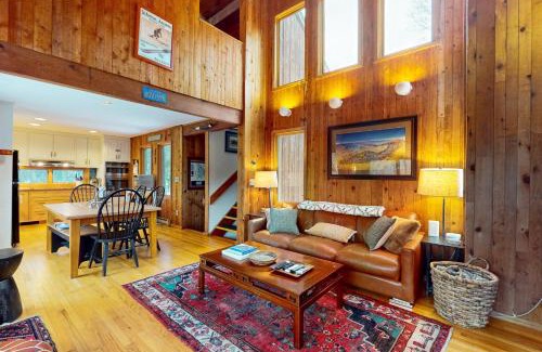 Waitsfield House | Mad River Masterpiece