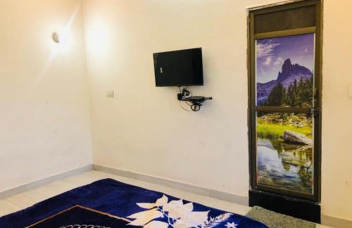 Chikalwas Hotel | Madhav Hotel & Restaurant