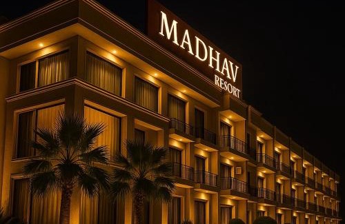 Thanesar Hotel | Madhav Resort, Vrindavan - A Beautiful Luxury Resort near Prem Mandir