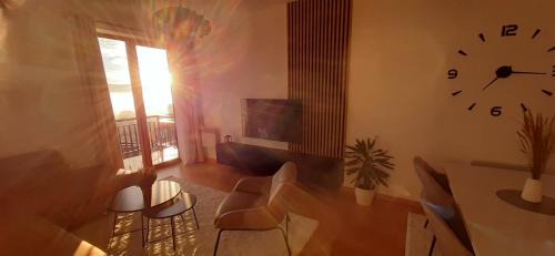 Canton 10 Apartment | Madonna Sky