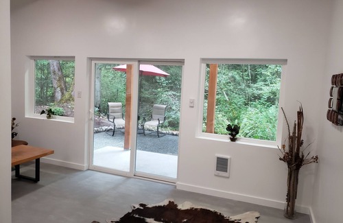 Sequim Cabin | Madrona Cabin 1-bedroom cabin in Sequim