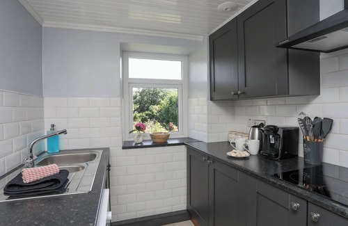 Nefyn House | MAES Y FFYNNON, pet friendly, country holiday cottage in Nefyn