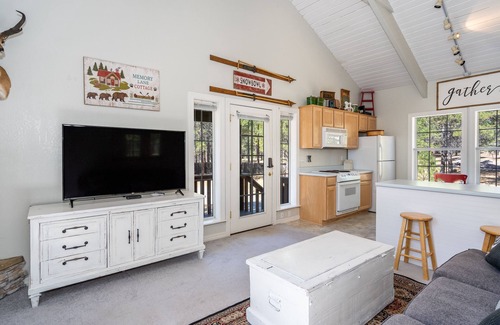 Flagstaff Cottage | Magdalena Cottage on 1/2 acre