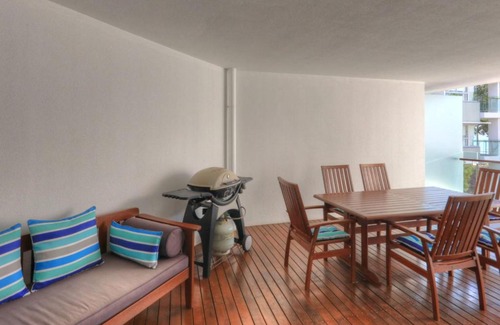 Horseshoe Bay Apartment | Maggies Beachfront Apartment 11
