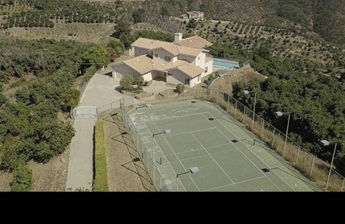 Fallbrook Villa | Magical and Luxury Villa/Tennis, Pool~Hot Spa, Views, Wine, Avocados