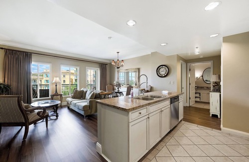 Lake Las Vegas Condo | Magical water views of Lake and Pool! 2 Bed/2bath 30 minutes to the strip