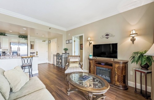 Lake Las Vegas Condo | Magical water views of Lake and Pool! 2 Bed/2bath 30 minutes to the strip