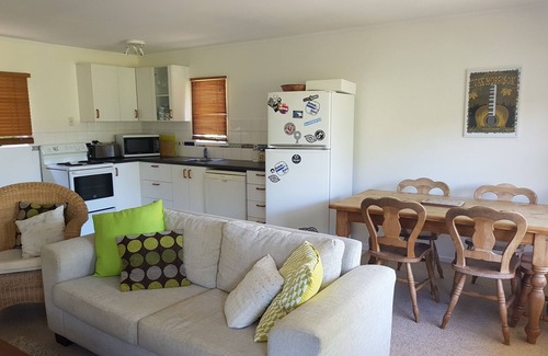 Te Henga House | Magical West Coast Retreat