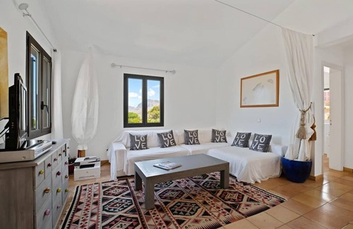 Urbanizacion Mont Ferrutx Villa | Magnificent Architect's house 5 minutes walk from the beach!