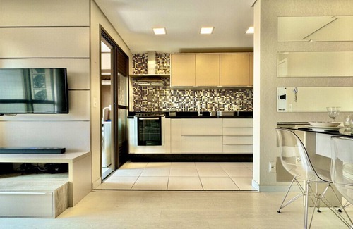 Campina do Siqueira Apartment | Magnificent 2-bedroom apartment near Barigui Park