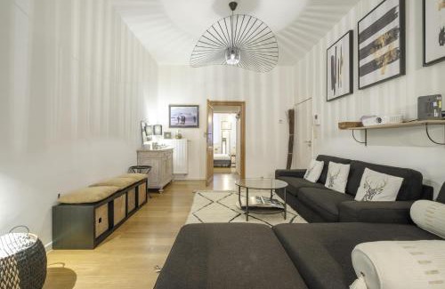 Matonge Apartment | Magnificent 2 bedroom duplex + terrace Ixelles