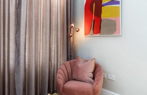 Ballsbridge Apartment | Magnificent 2 Bedroom Flat in Historic Army Barracks