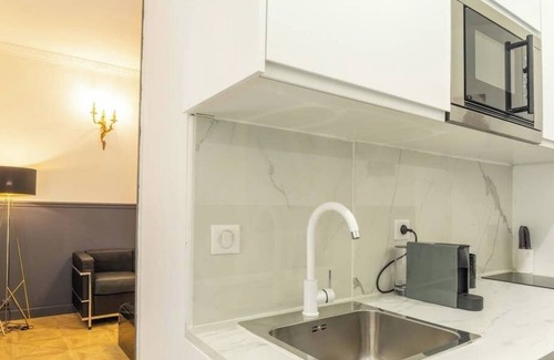 Passy Apartment | MAGNIFICENT APARTMENT NEAR THE EIFFEL TOWER