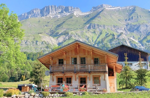 La Giettaz Ski Chalet | Magnificent Chalet with spa 3 bedrooms 6 to 8 people