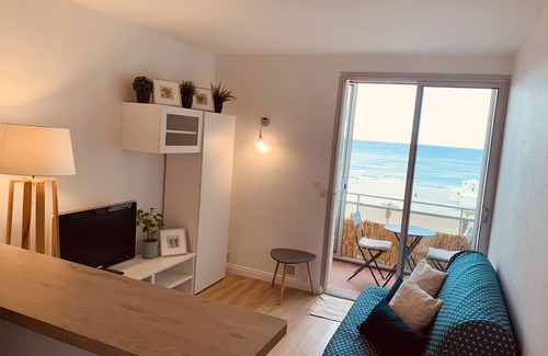 Le Grand Large Apartment | Magnificent studio sea view Canet beach π