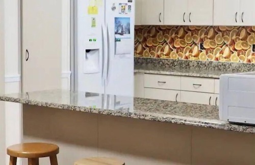 Country Club Estates House | Magnificent home walk to beach, restaurants, boardwalk. Owner has >50 reviews 5+