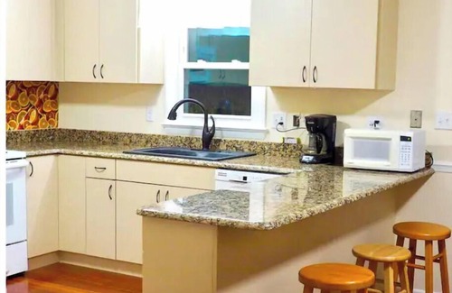 Country Club Estates House | Magnificent home walk to beach, restaurants, boardwalk. Owner has >50 reviews 5+