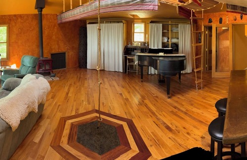 Malaga House | Magnificent Mountain Retreat.nHundreds of secluded acres to roam.nPet friendly