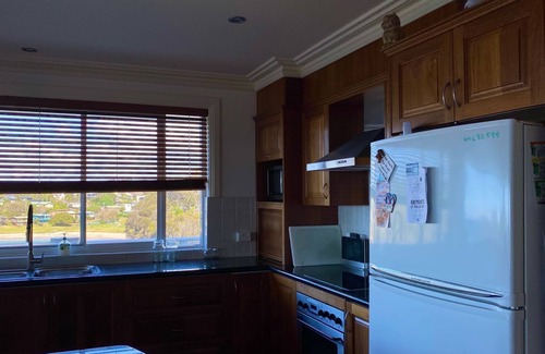 Malua Bay House | Magnificent Ocean Living Malua Bay