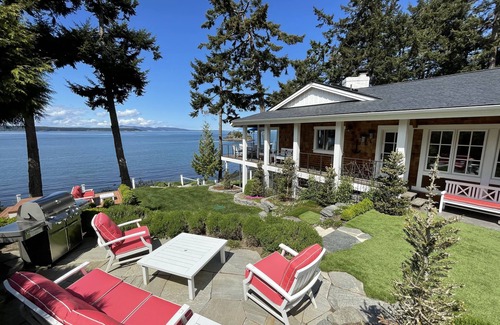 Eastsound House | Magnificent up-close WATERFRONT "SunBright Le Reve" Premier Westside Orcas
