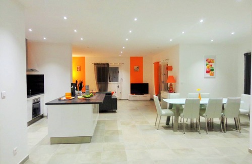 Braccolaccia Villa | Magnificent villa with heated pool, 900 metres from Farinole beach
