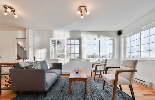 Saint-Placide Cottage | Magnificent waterfront cottage on Ottawa river