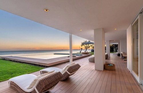 Key Biscayne Villa | Magnificent waterfront residence in Key Biscayne