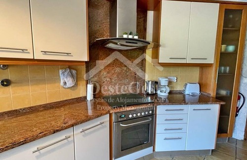 Atalaia Apartment | Magnifico apartamento com jacuzzi privado.
