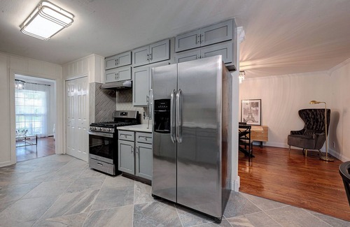 Willow Meadows/Willowbend Area House | Magnolia duplex