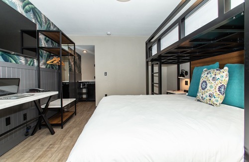 Anaheim Resort Hotel | Magnolia Tree Hotel - Near Anaheim Convention Center