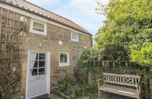Morpeth House | Magpie Cottage