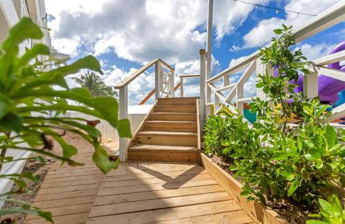 Maho Apartment | Maho Beach House - Big Beautiful Studio - Ocean View