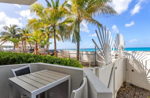 Maho Apartment | Maho Beach House - Petite Studio - Beach Access