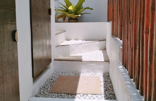 Tubod Cabin | Mahogany Cabin at Las Terrazas de Barili. 1 Queen Bed plus 1 extra single bed.