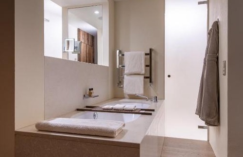 London Borough of Bromley Apartment | Main Building At Terrawood