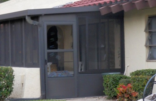Bradenton Condo | Main Floor Getaway in West Bradenton, Florida nGreat Pool Minimum 30 days