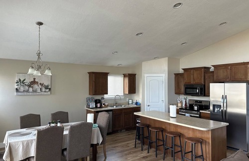 Kearns House | Main FloornCozy Spacious 3-bedroom 2-bath home in nWest Valley City