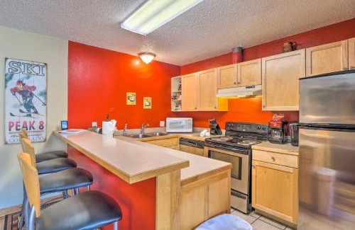 Historic District Apartment | Main St Condo in Tannhauser with Balcony!