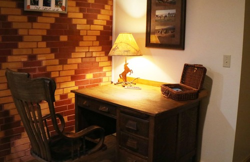 Miles City House | Main Street Guesthouse
