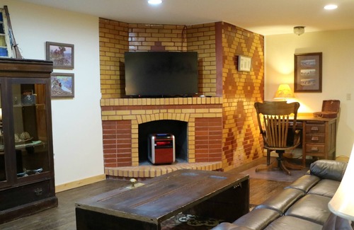 Miles City House | Main Street Guesthouse