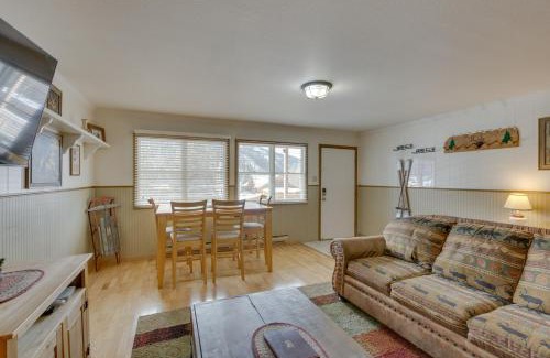 Red River Apartment | Main Street Red River Condo with Fireplace and Views!