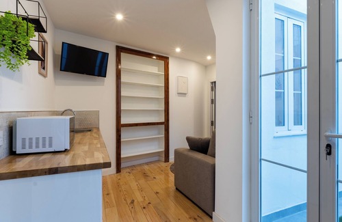 Gibraltar Apartment | Main Street Suites-Hosted by Sweetstay