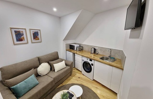 Gibraltar Apartment | Main Street Suites-Hosted by Sweetstay