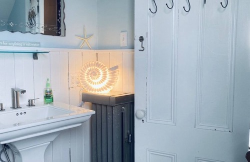 South Portland Hotel | Maine Artist Retreat