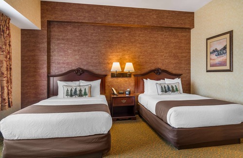 Augusta Hotel | Maine Evergreen Hotel, an Ascend Collection Hotel
