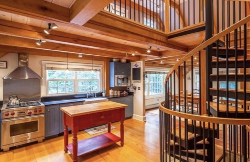 Brooks House | Maine Hidden Gem