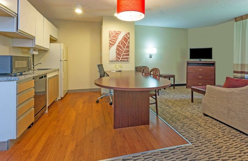 Blue Ash Hotel | MainStay Suites Cincinnati Blue Ash