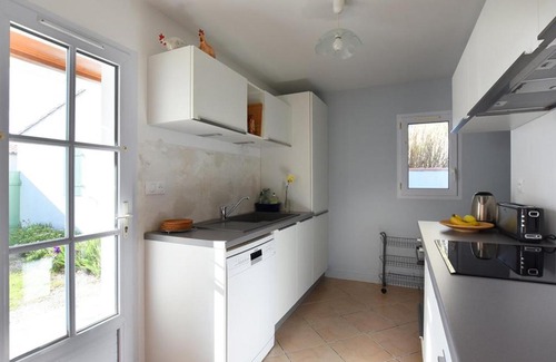 Ars-en-Re House | Maison à Ars-en-Ré près du port, terrasse ombragée, WiFi, ménage inclus - FR-1-434-8