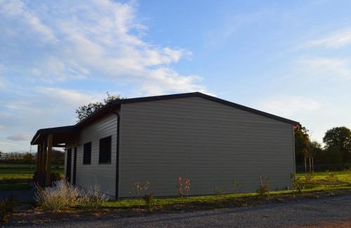 Pouligny-Saint-Martin House | Maison éco-responsable avec terrasse, jardin privé et aménagement fauteuil roulant à Pouligny-Saint-Martin - FR-1-591-224